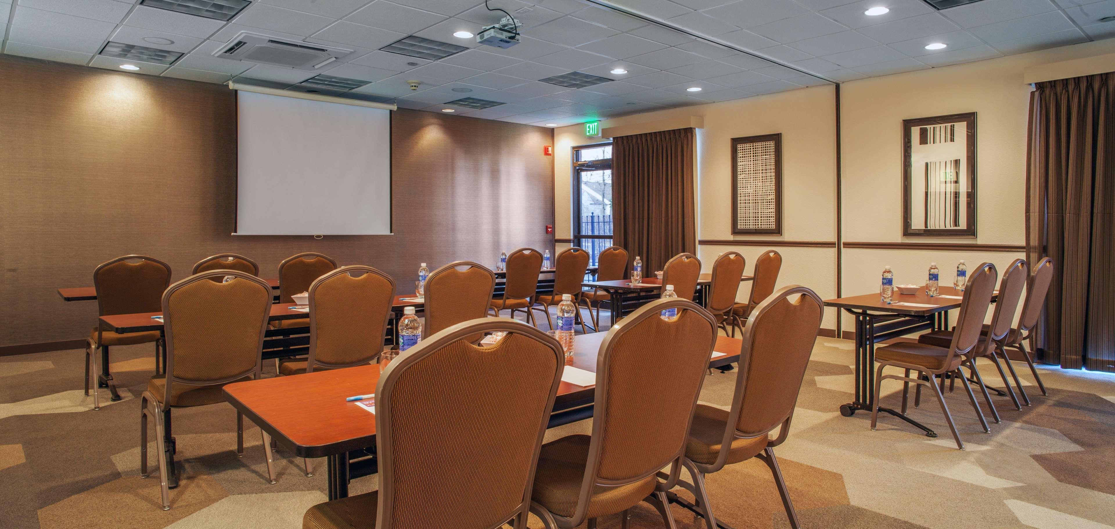 Hyatt Place Cincinnati Blue Ash Bagian luar foto