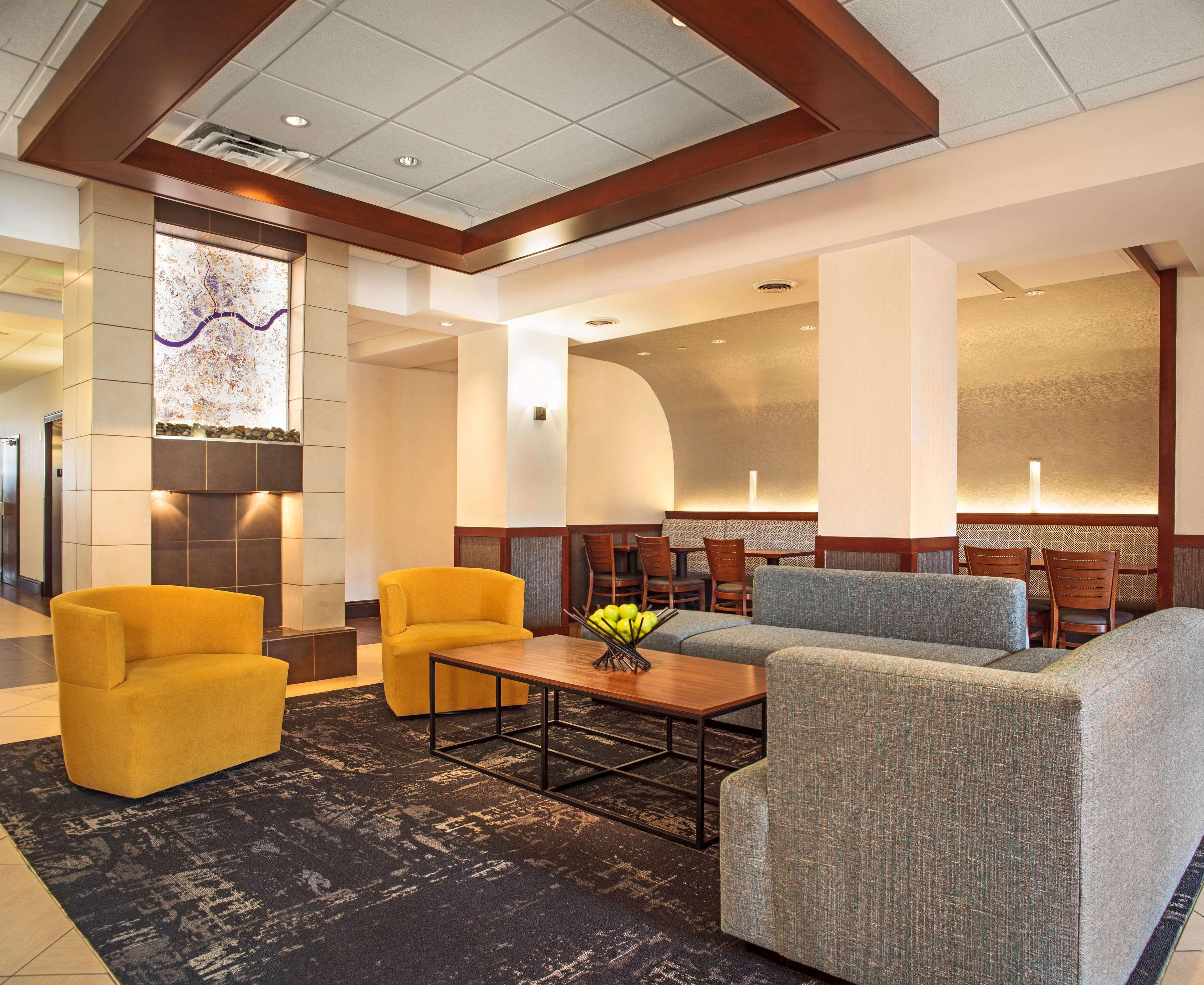 Hyatt Place Cincinnati Blue Ash Bagian luar foto